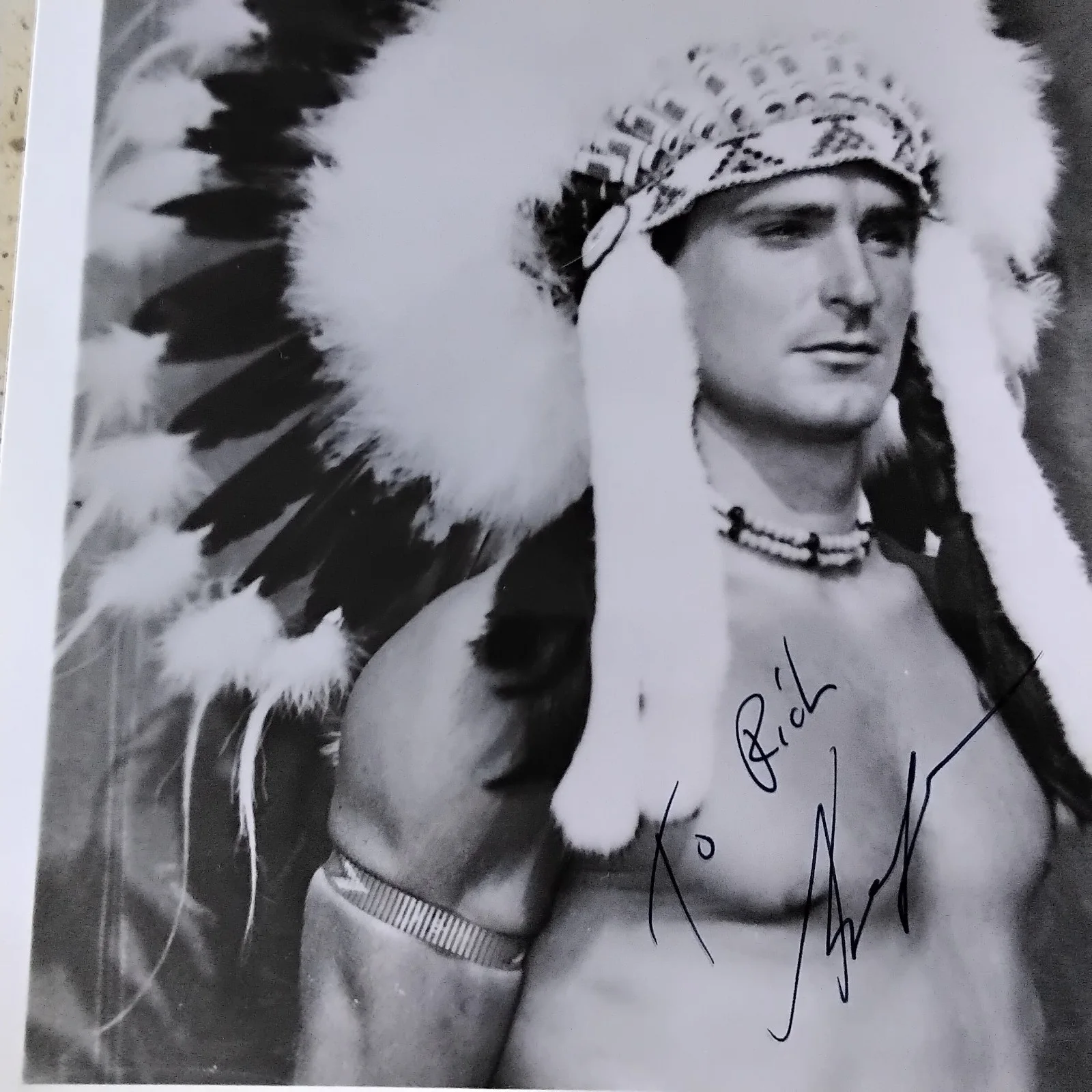 Keith Larsen SIGNED Photo 50s Movie Actor Chief Crazy Horse Flat Top Brave Eagle, изображение 3