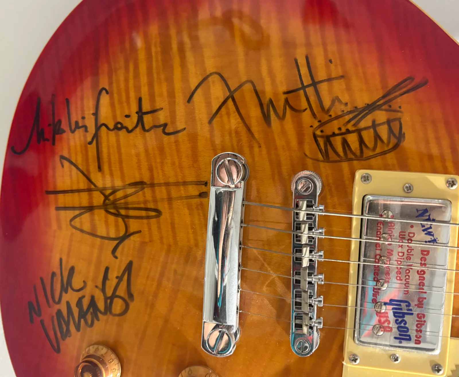 The Strokes Band Autographed Signed Gibson Les Paul Guitar AMCo LOA 32584, image 4