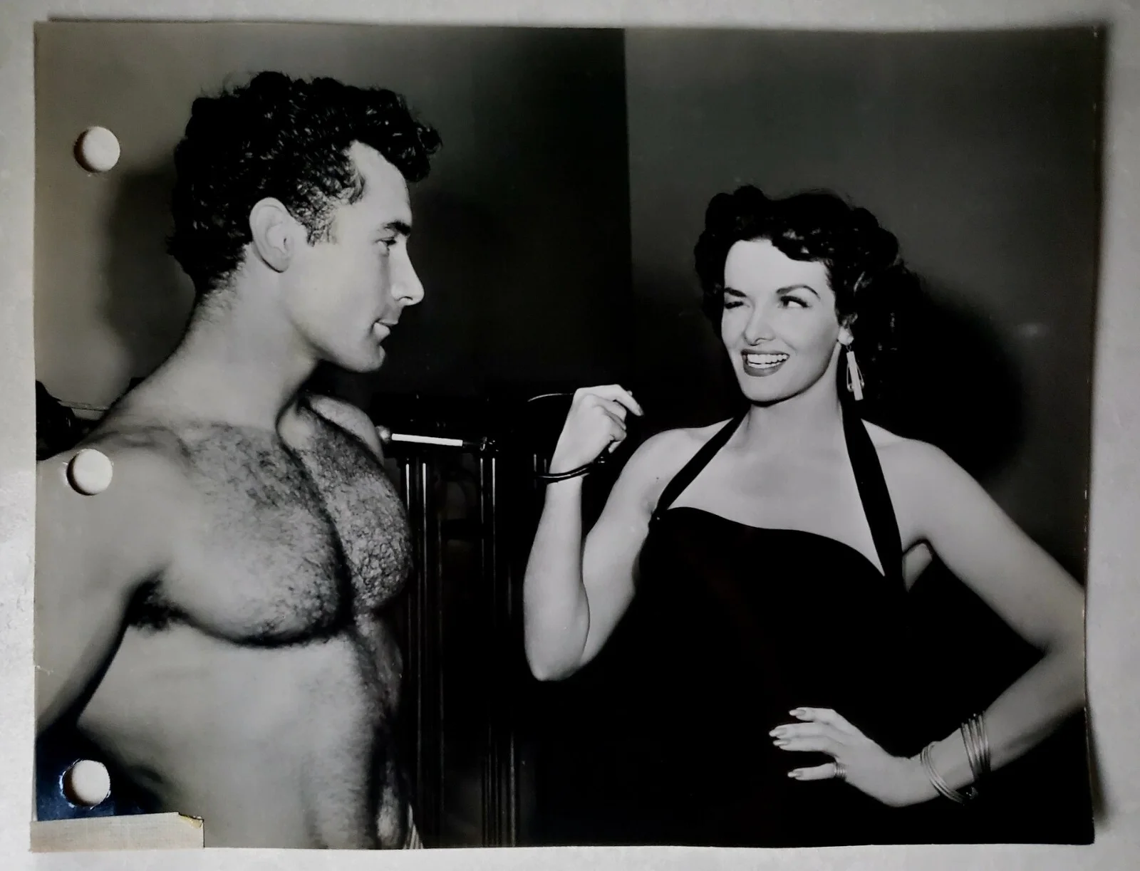 TWO VINTAGE ORIGINAL 1953 GENTLEMEN PREFER BLONDES KEYBOOK PHOTOS - JANE RUSSELL, изображение 2