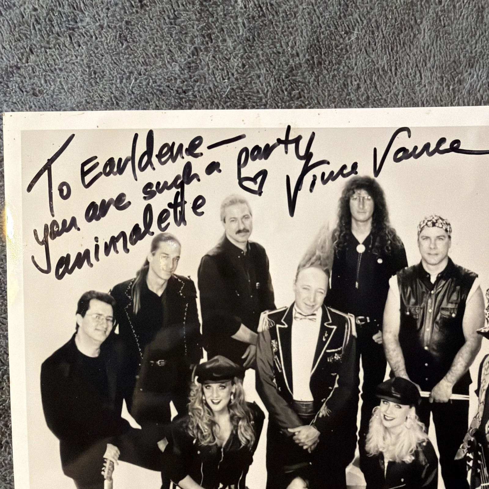 Vince Vance And The Valiants Autographed 10” X 8” Black & White Fan Club Photo, изображение 3