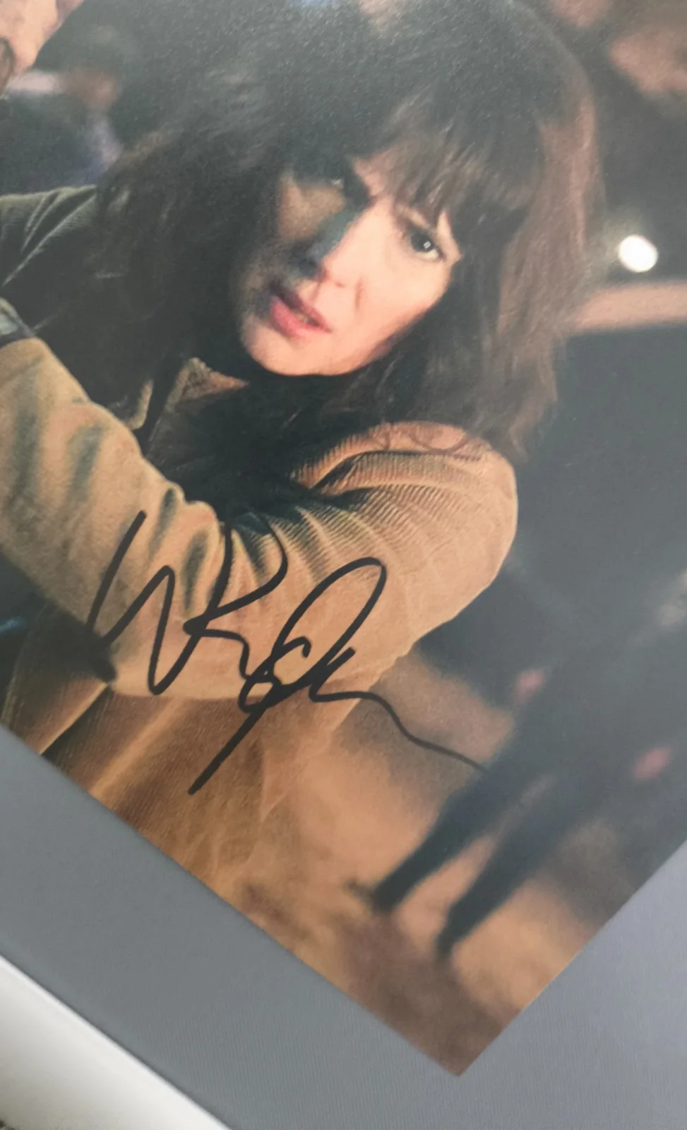 WINONA RYDER SIGNED AUTOGRAPHED PHOTO 8X10 RARE, image 2