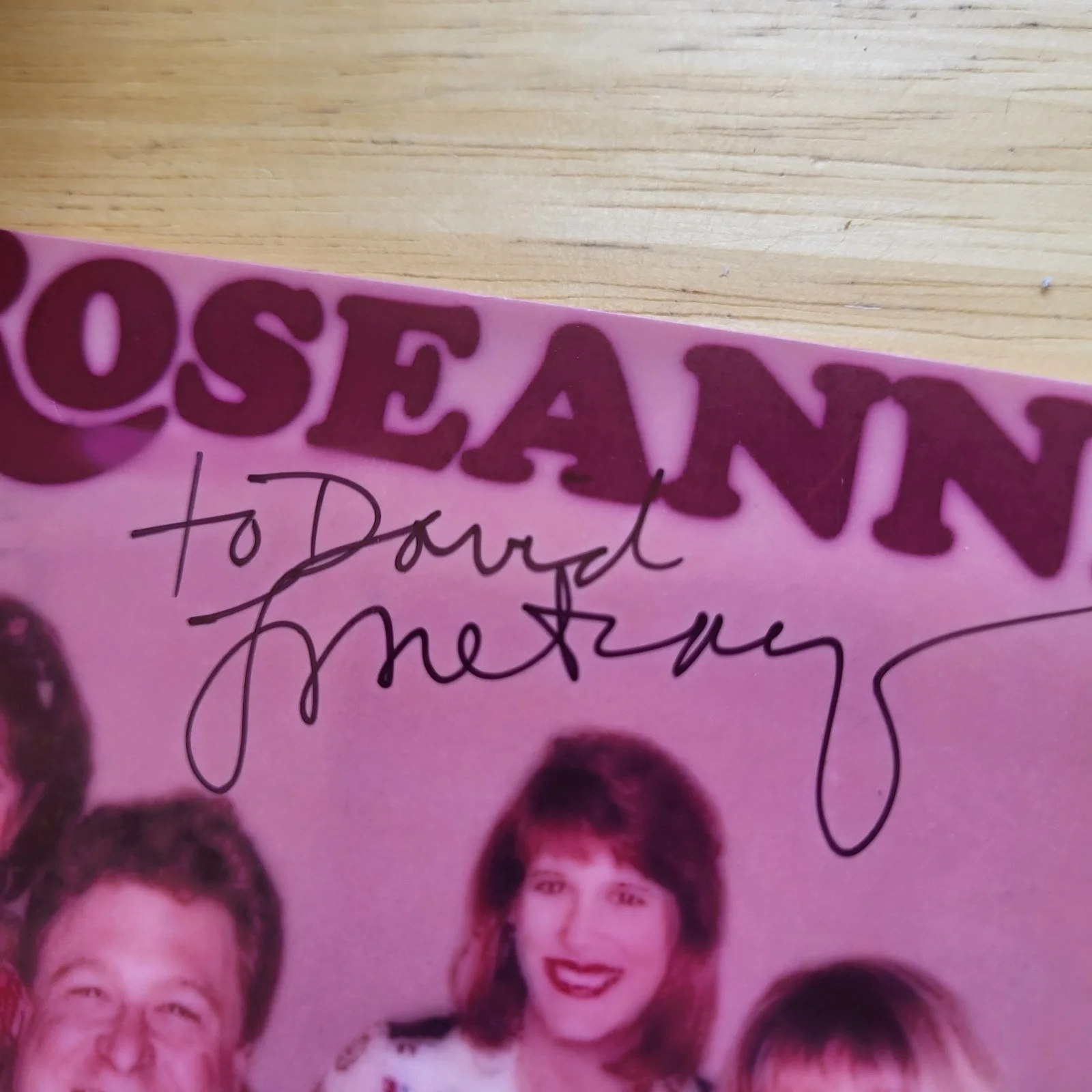 Laurie Metcalf — Laurie Metcalf Roseanne Hand Signed 4x6 Autograph, изображение 2