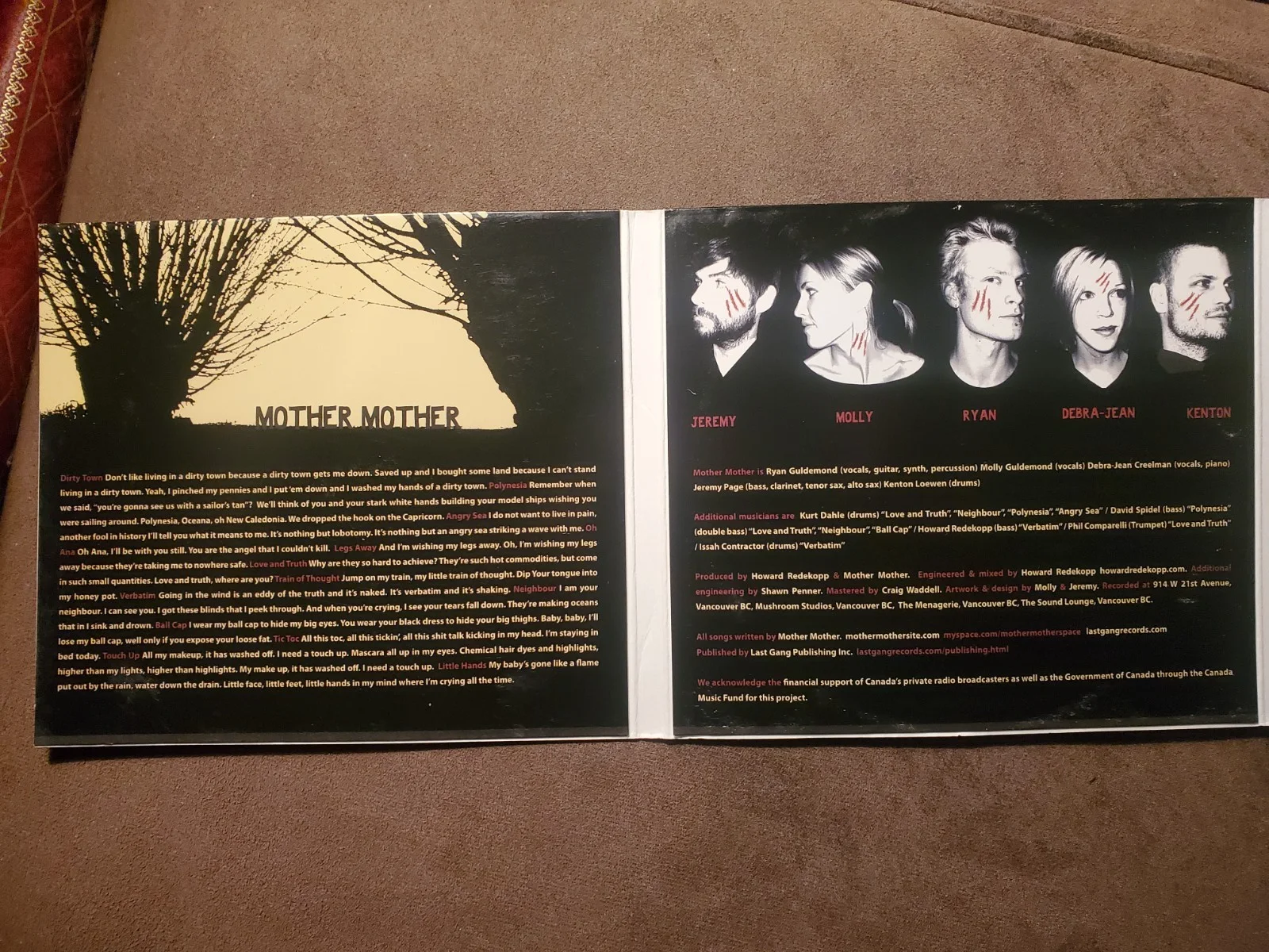 Mother Mother Touch Up CD SIGNED!! 2007, image 3