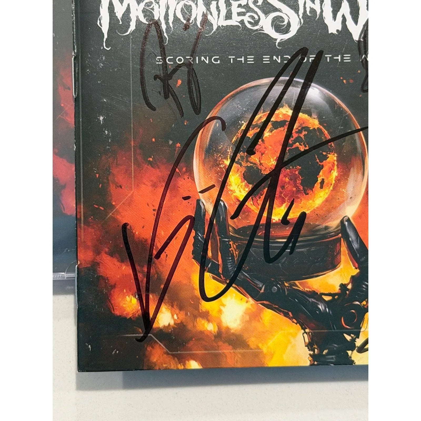 Motionless In White Signed Autographed CD Scoring the End of the World #1, изображение 4