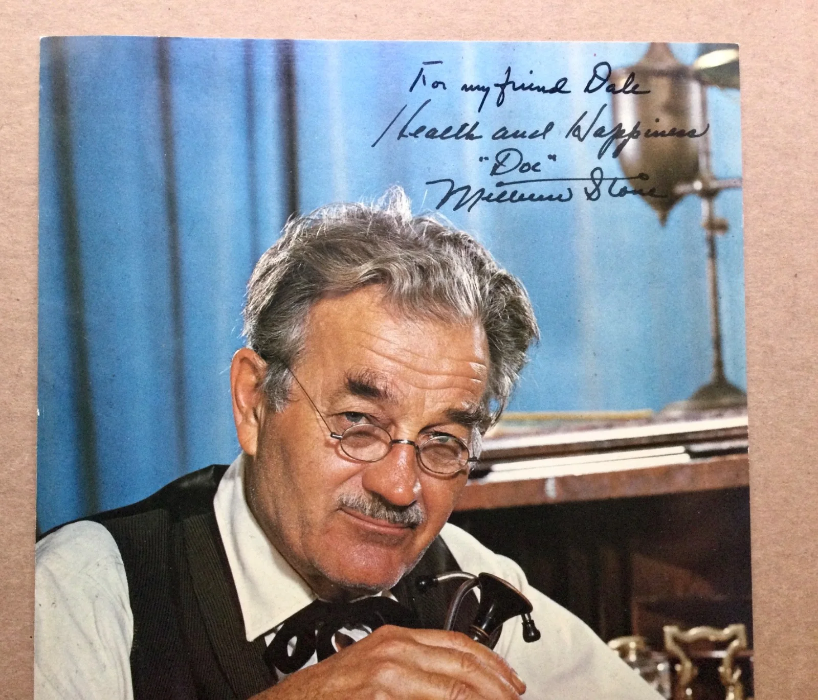 Milburn Stone — Milburn Stone 1905-1980 Doc on Gunsmoke beautiful signed & inscribed 8”X10”, изображение 2