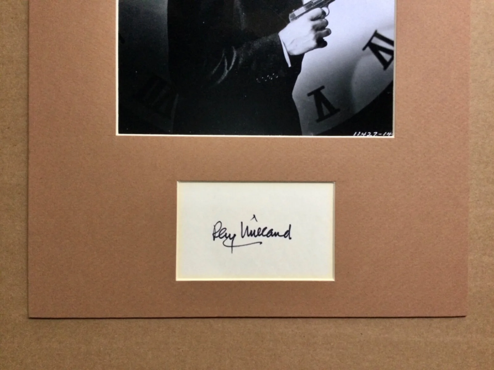 Ray Milland — Ray Milland (1907-1986) matted display with autograph & photo from The Big Clock, image 4