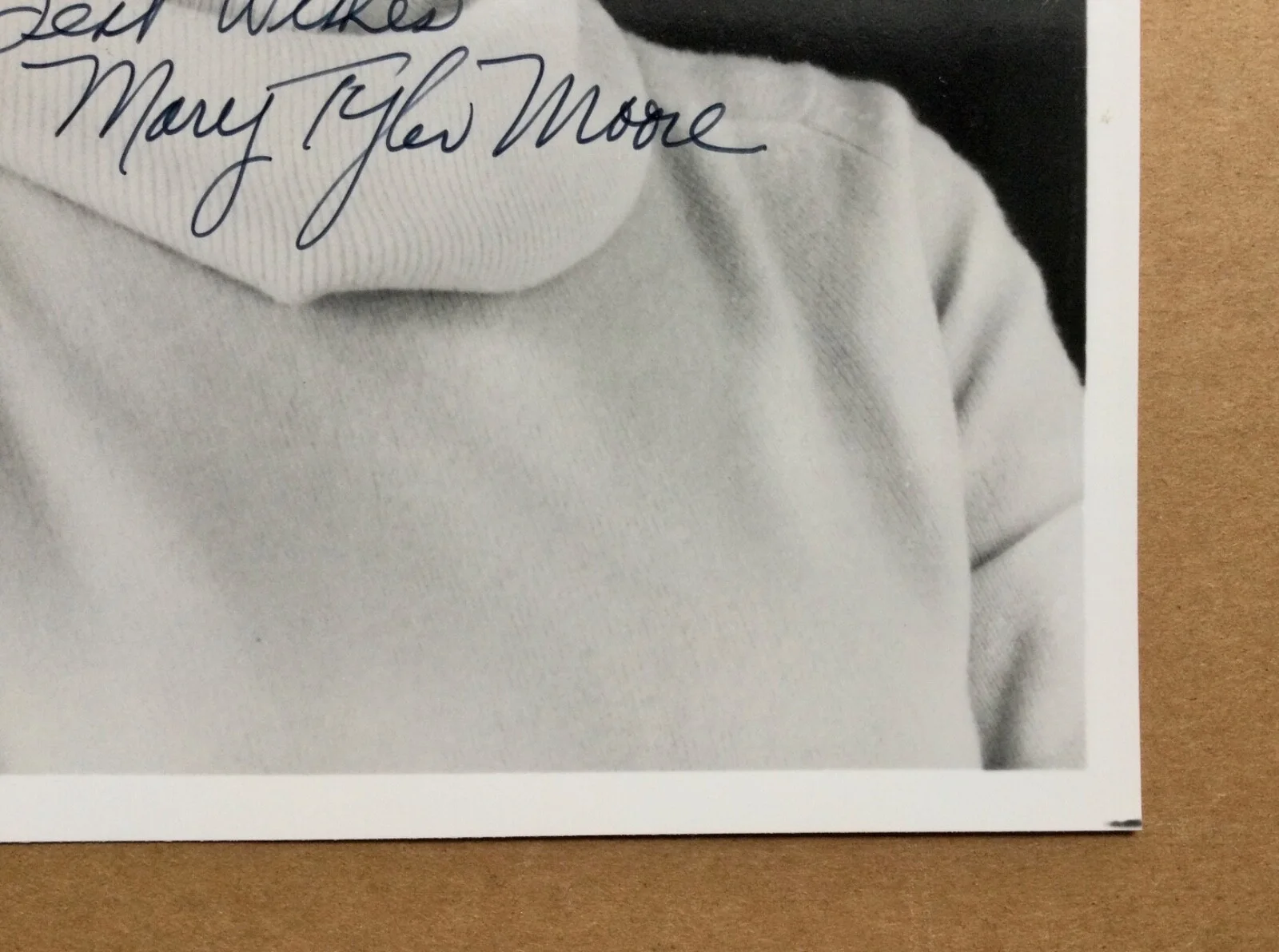 Mary Tyler Moore — MARY TYLER MOORE (1936-2017) Original SIGNED AUTOGRAPH Autographed Photo, изображение 4