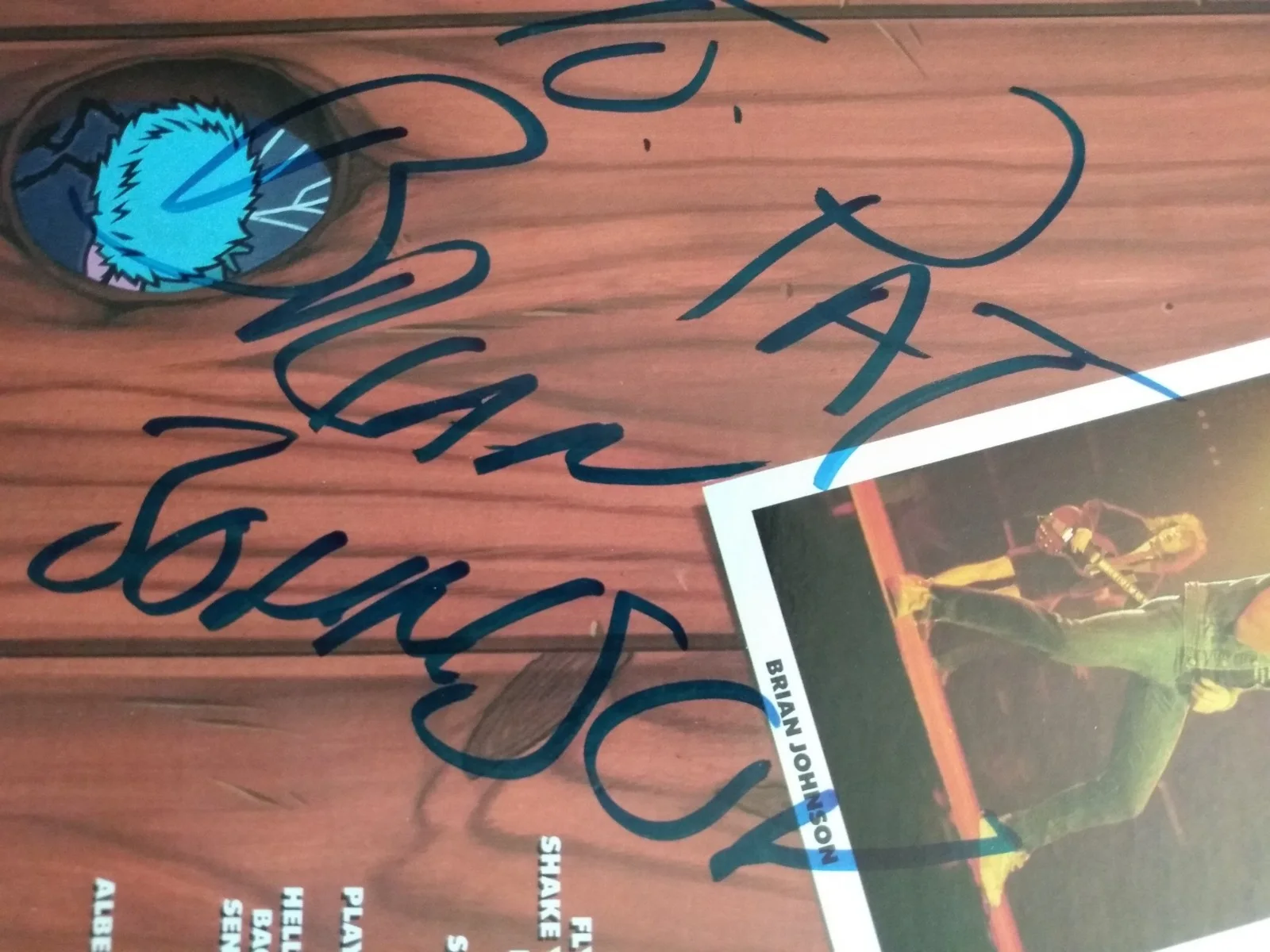 SIGNED AC/DC Vinyl Album Fly on the wall lp. all 5 signatures.Autographed, image 3