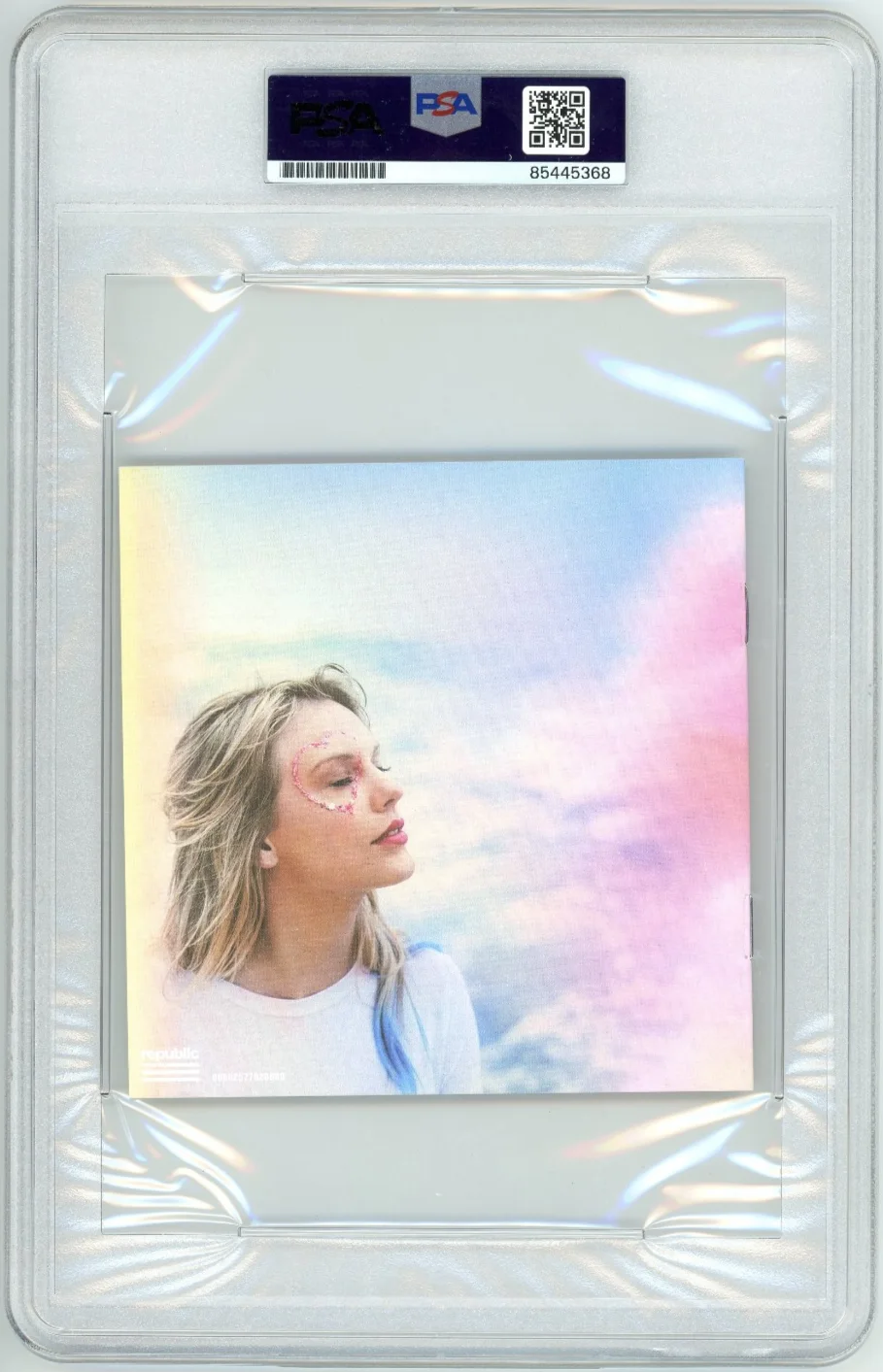 Taylor Swift Autographed "Lover" CD Cover Album Booklet Encapsulation PSA 10, изображение 2