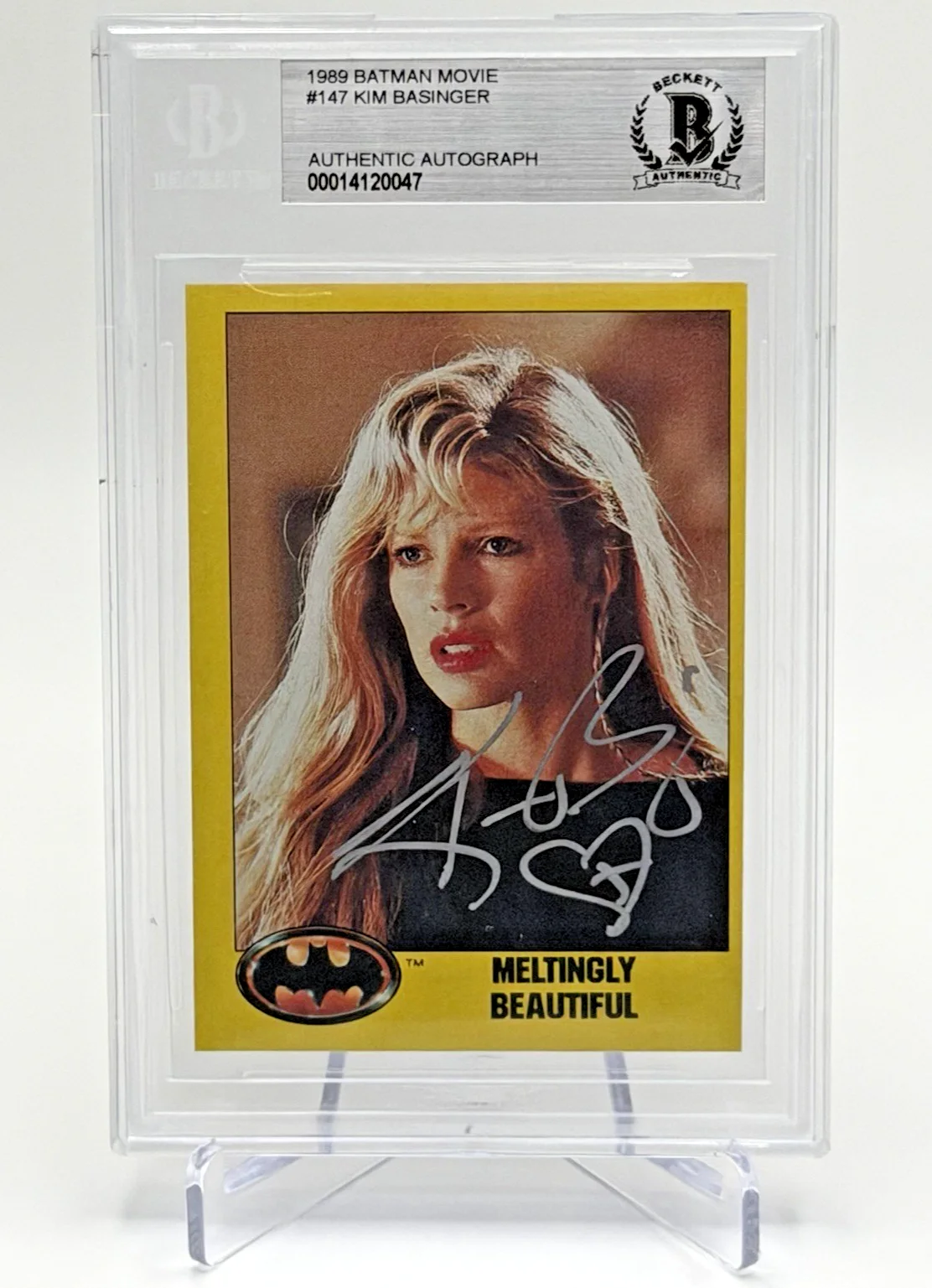 Kim Basinger — Kim Basinger Signed 1989 Batman Trading Card Beckett BAS Slabbed Auto Card #147, изображение 2