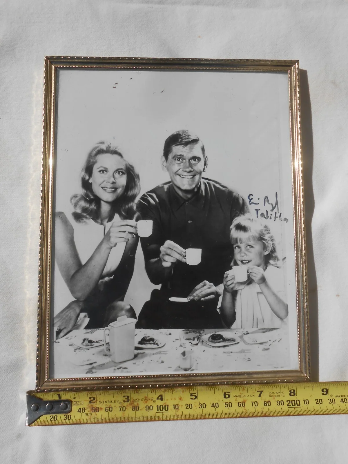 Erin Murphy — Erin Murphy Tabitha Bewitched Photo Autograph Signed 8x10 Black & White Framed, image 3
