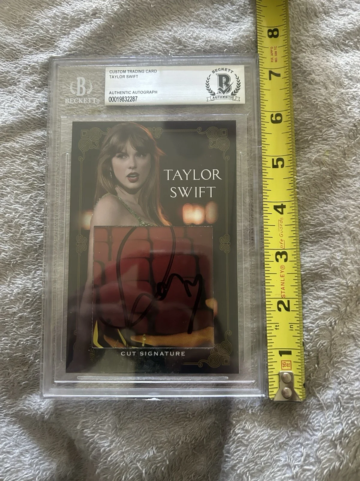 TAYLOR SWIFT Signed CARD BGS BECKETT encapsulated~LIFE OF A SHOWGIRL, изображение 5