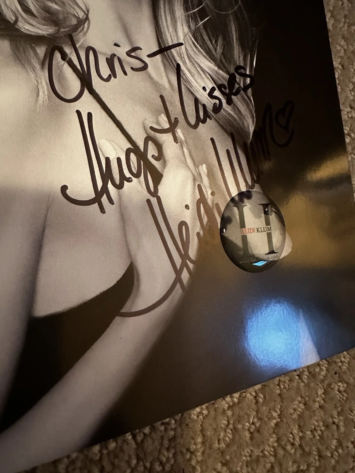 Heidi Klum Signed Photo W/ Her Raised Seal Custom Seal She Uses 8x10, image 2