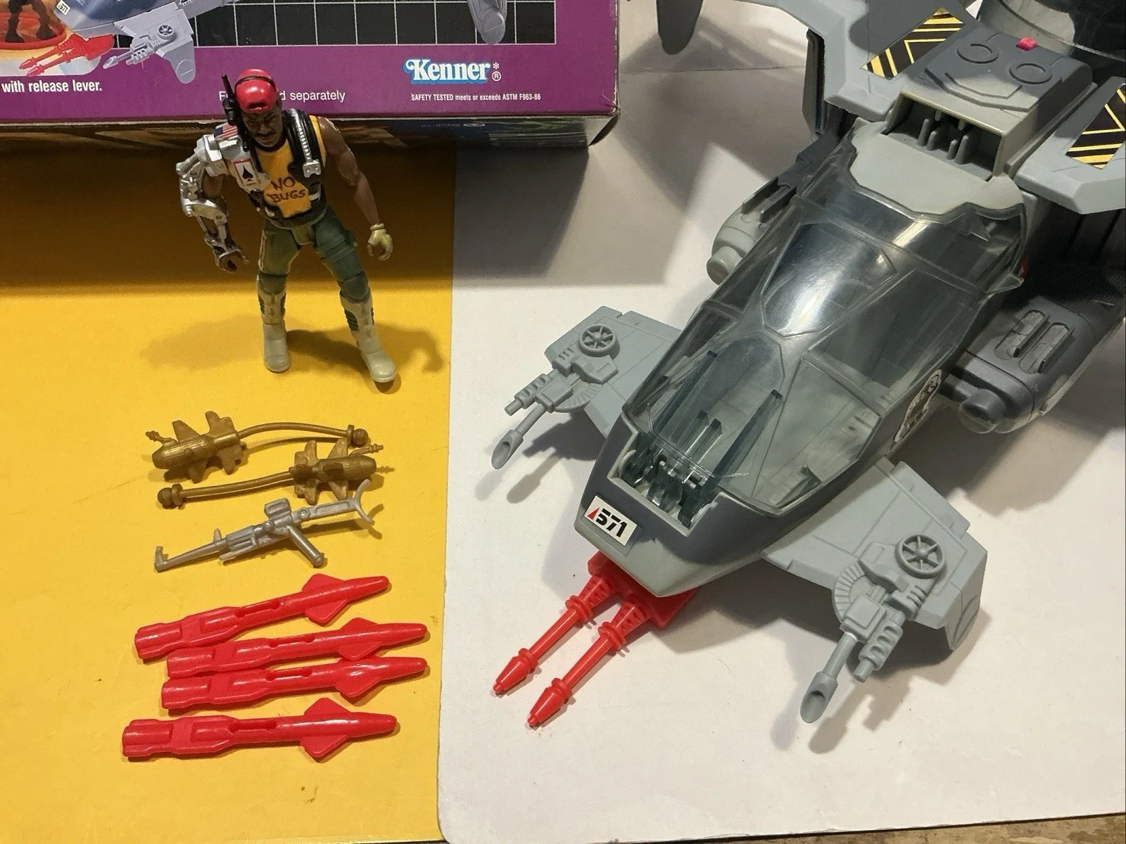 VINTAGE ALIENS SPACE MARINE EVAC FIGHTER 1992 KENNER Includes2 Figures Boxed, image 2