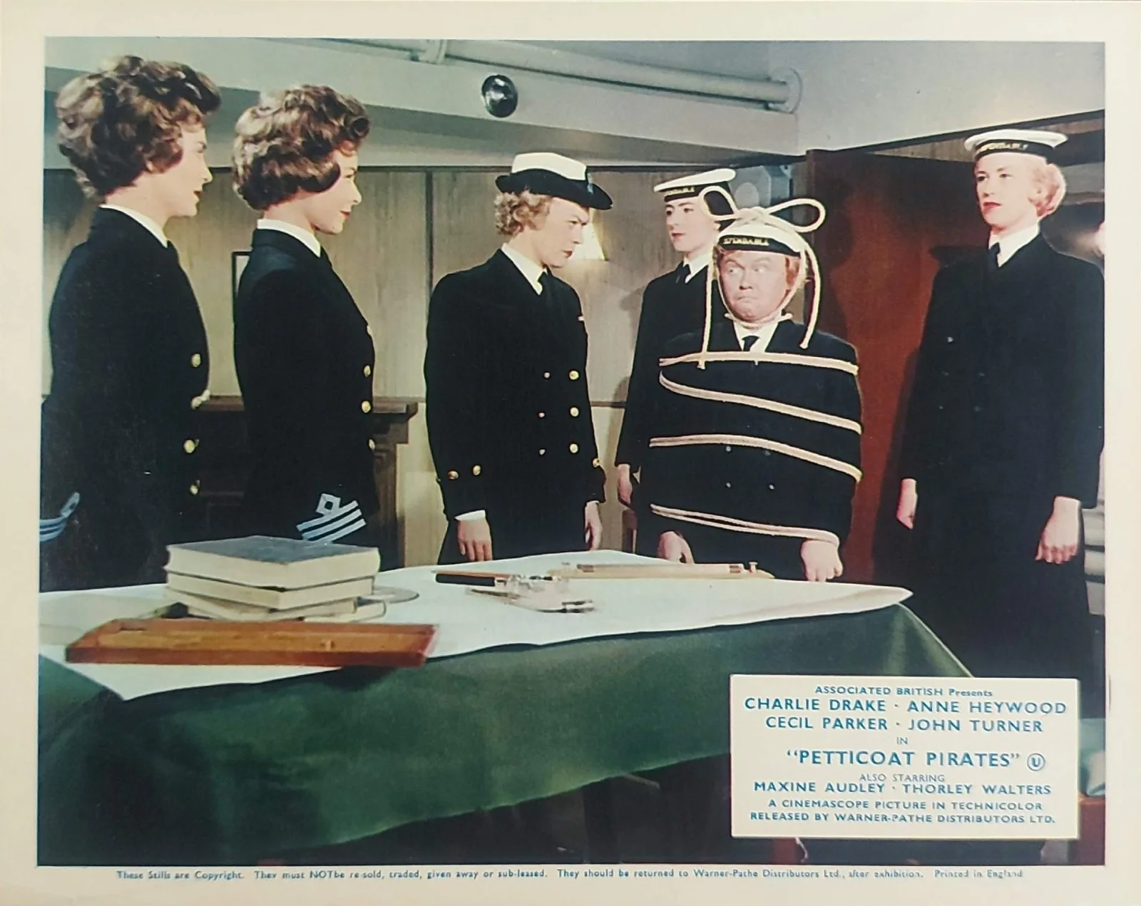 PETTICOAT PIRATES ORIGINAL UK FOH LOBBY CARDS SET 1961, изображение 5