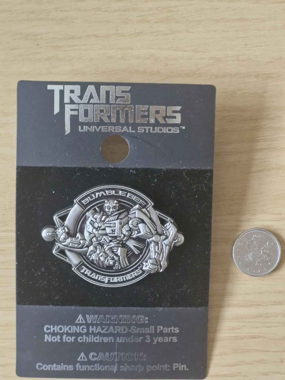 Universal Studios Transformers Bumblebee Pin 3D Relief New On Card, image 2