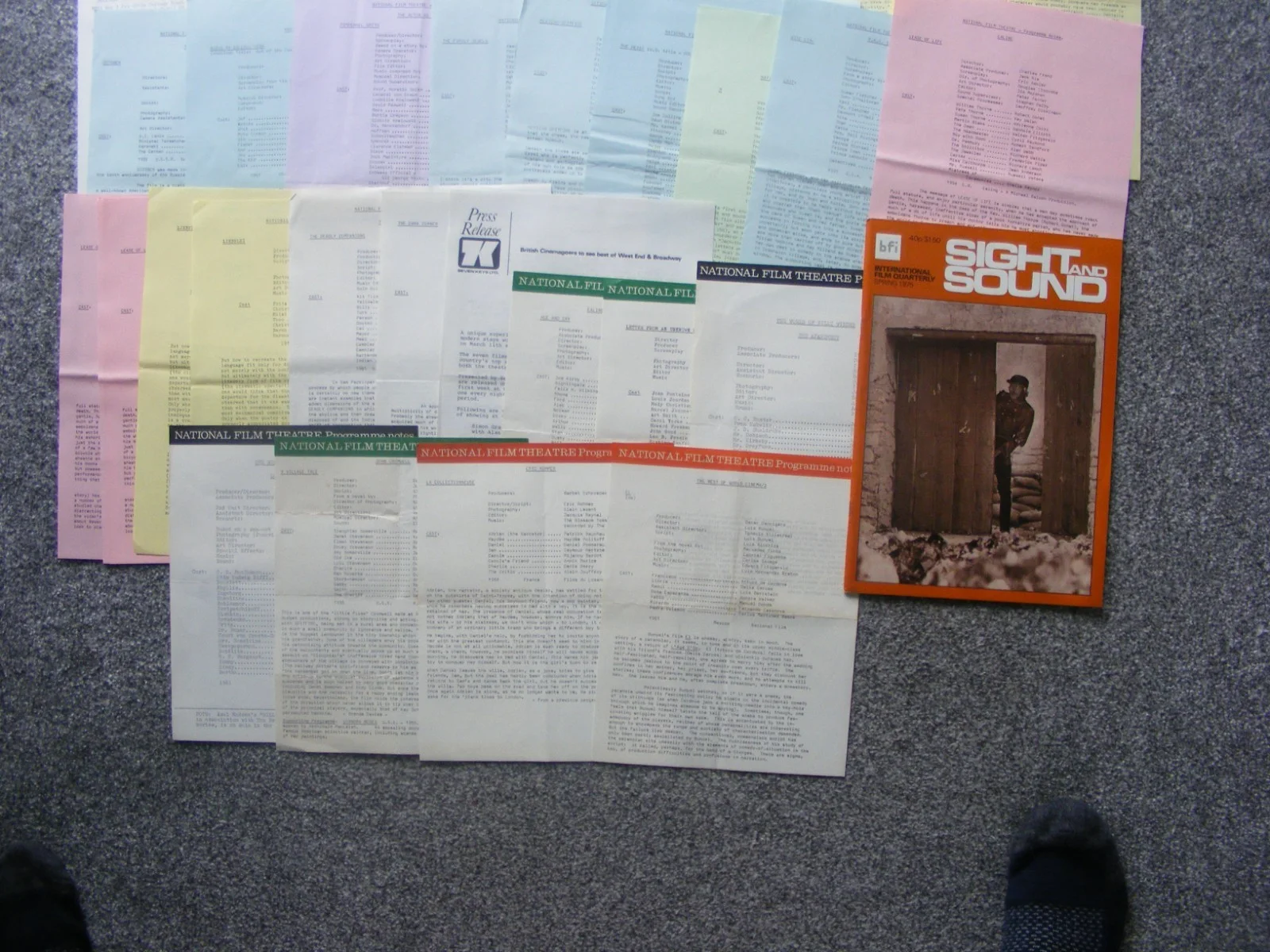 vintage 1970s national film theatre programme notes, papers and mag, изображение 3