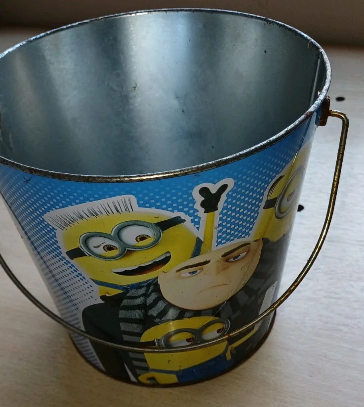 Despicable Me 3 Tin Cinema Bucket With Handle golden link, image 2