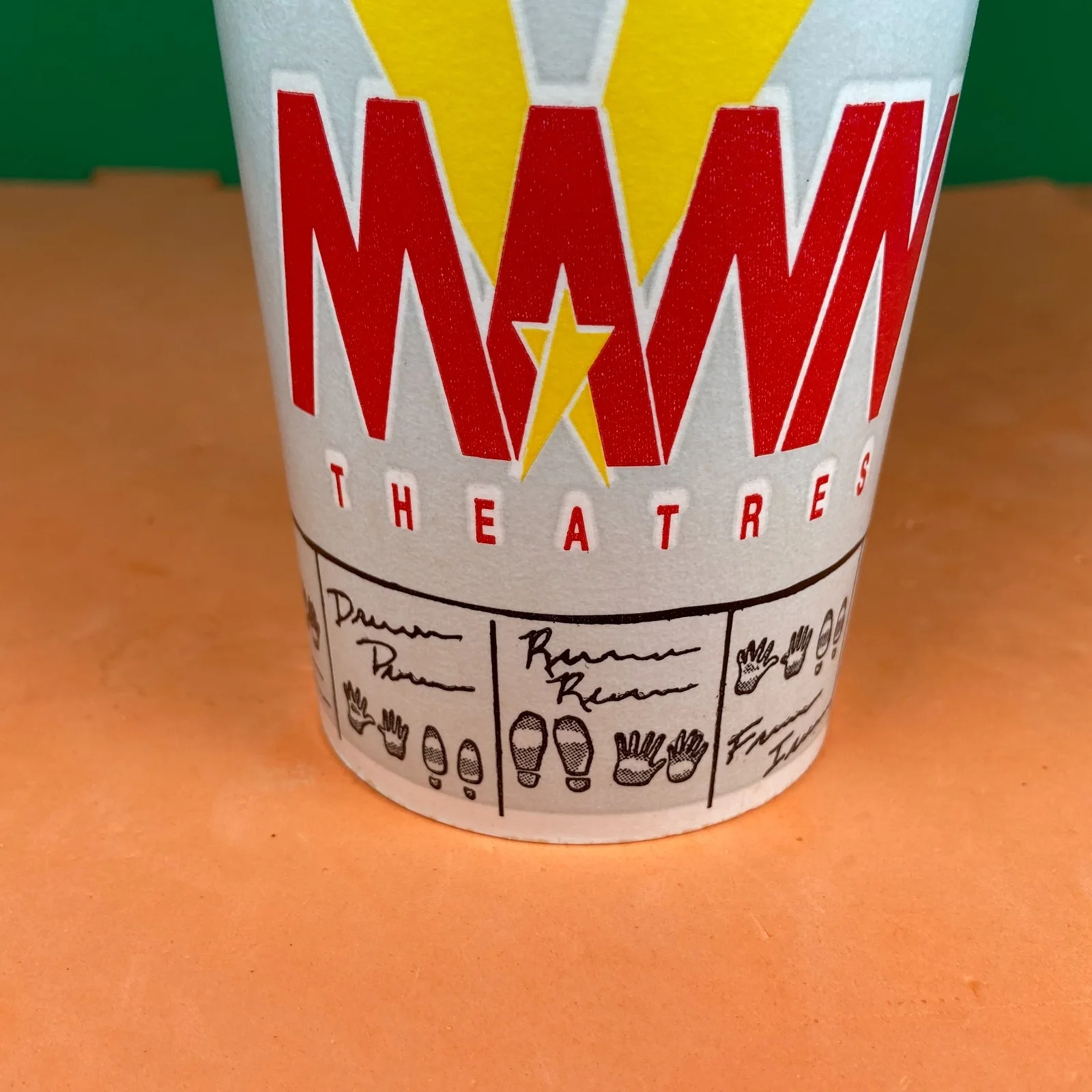 Vintage Mann Chinese Theatre Hollywood Pepsi Paper Cup SUPER RARE 25 years old, изображение 3