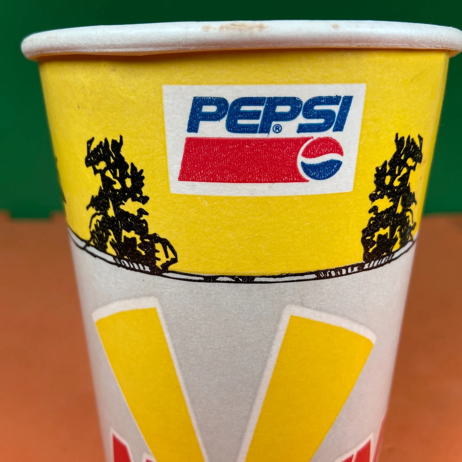 Vintage Mann Chinese Theatre Hollywood Pepsi Paper Cup SUPER RARE 25 years old, изображение 4
