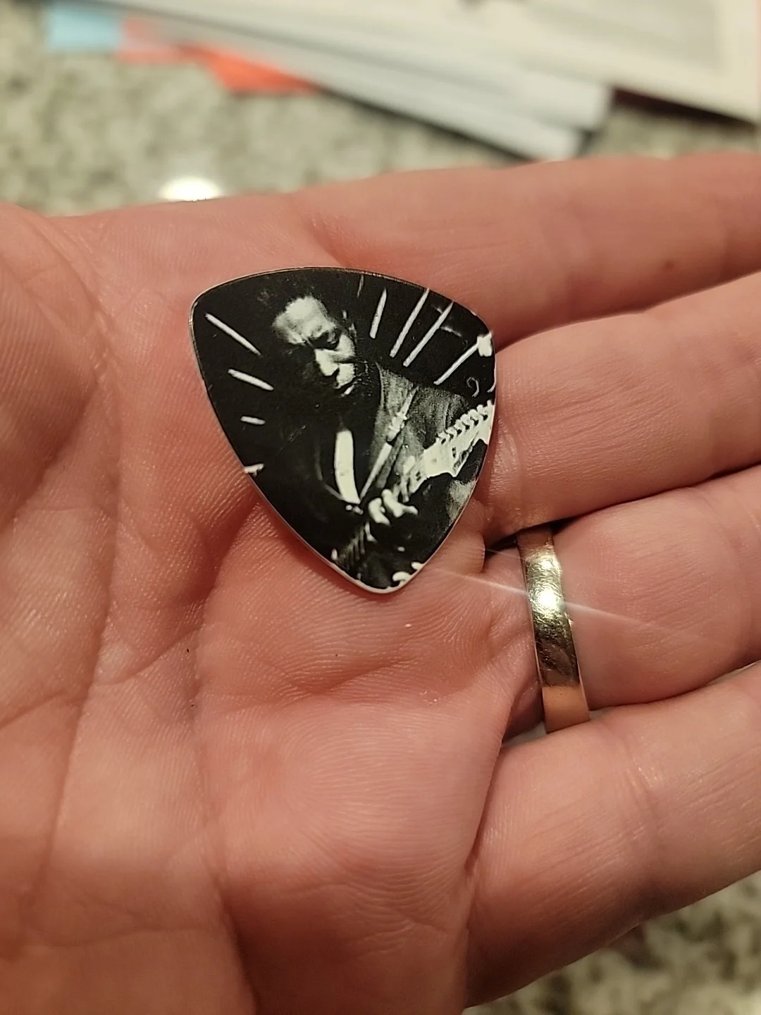 Buddy Guy Exclusive Pick, image 2