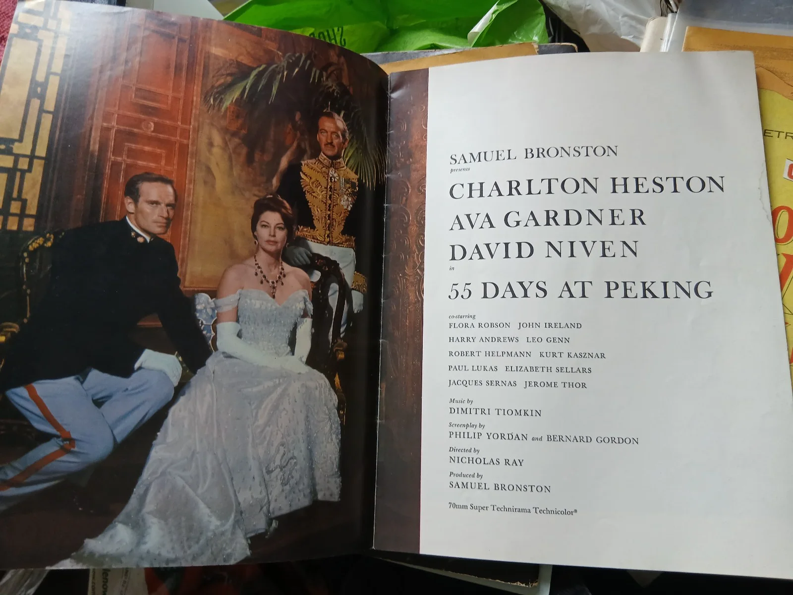 55 Days at Peking(1963) Movie Film Brochure Charlton Heston & David Niven, изображение 2
