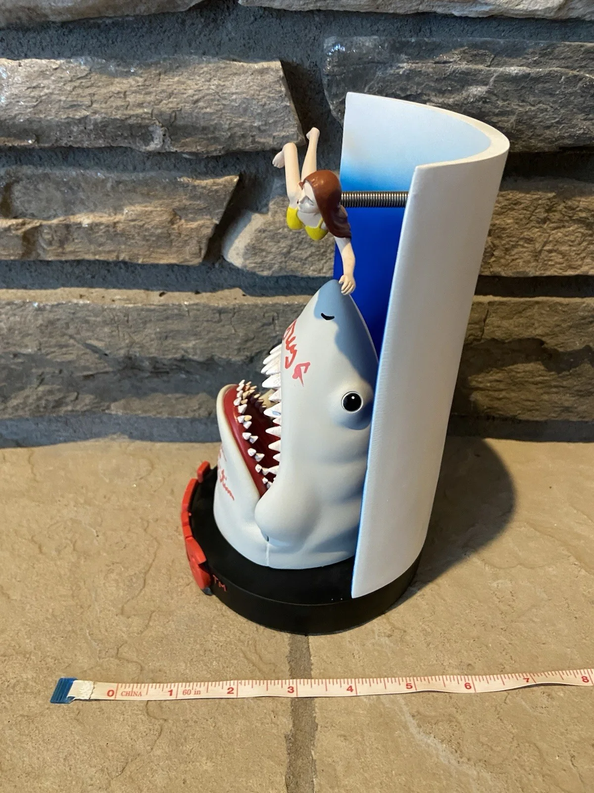 Richard Dreyfuss, Susan Backlinie — “Jaws” Richard Dreyfuss & Susan Backlinie Signed Statue - JSA COA - “1st Victim”, изображение 5