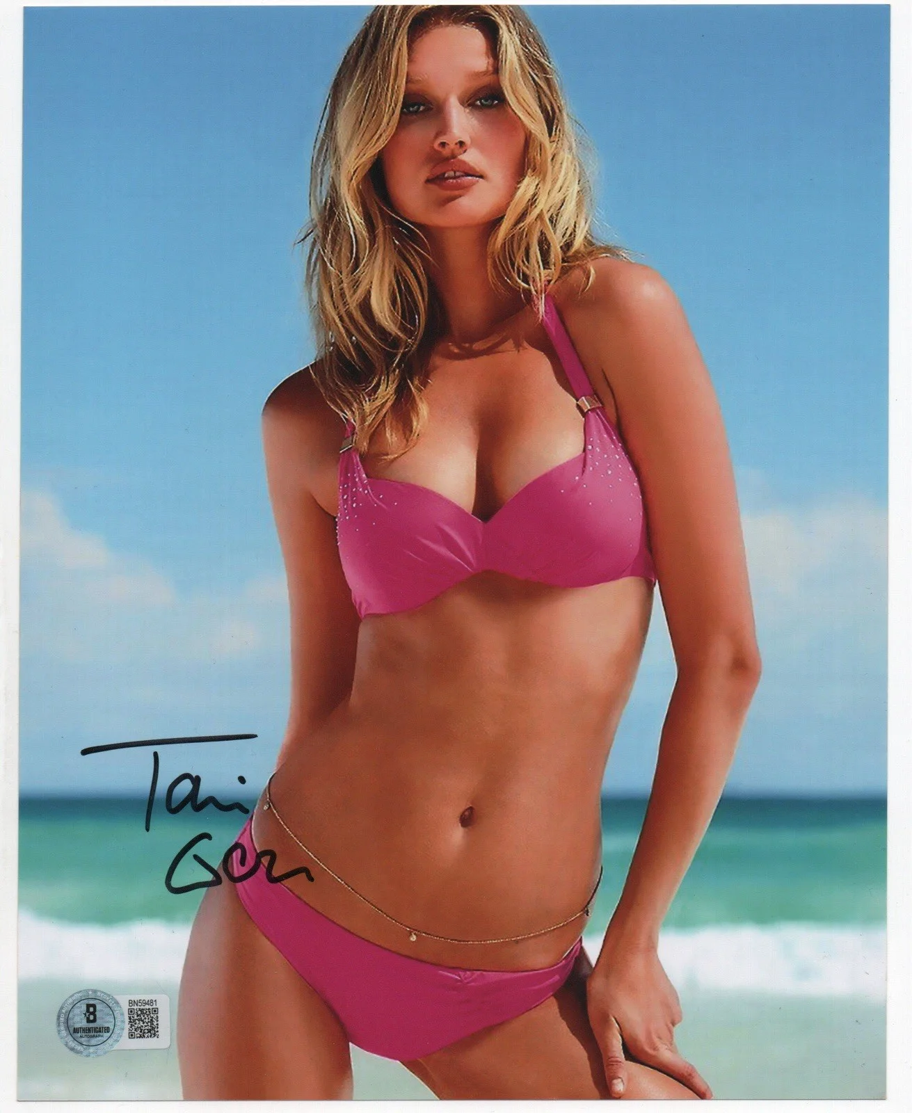 Toni Garrn — Toni Garrn autographed signed 8x10 photo Beckett BAS COA Sexy Hot Model SI Rare