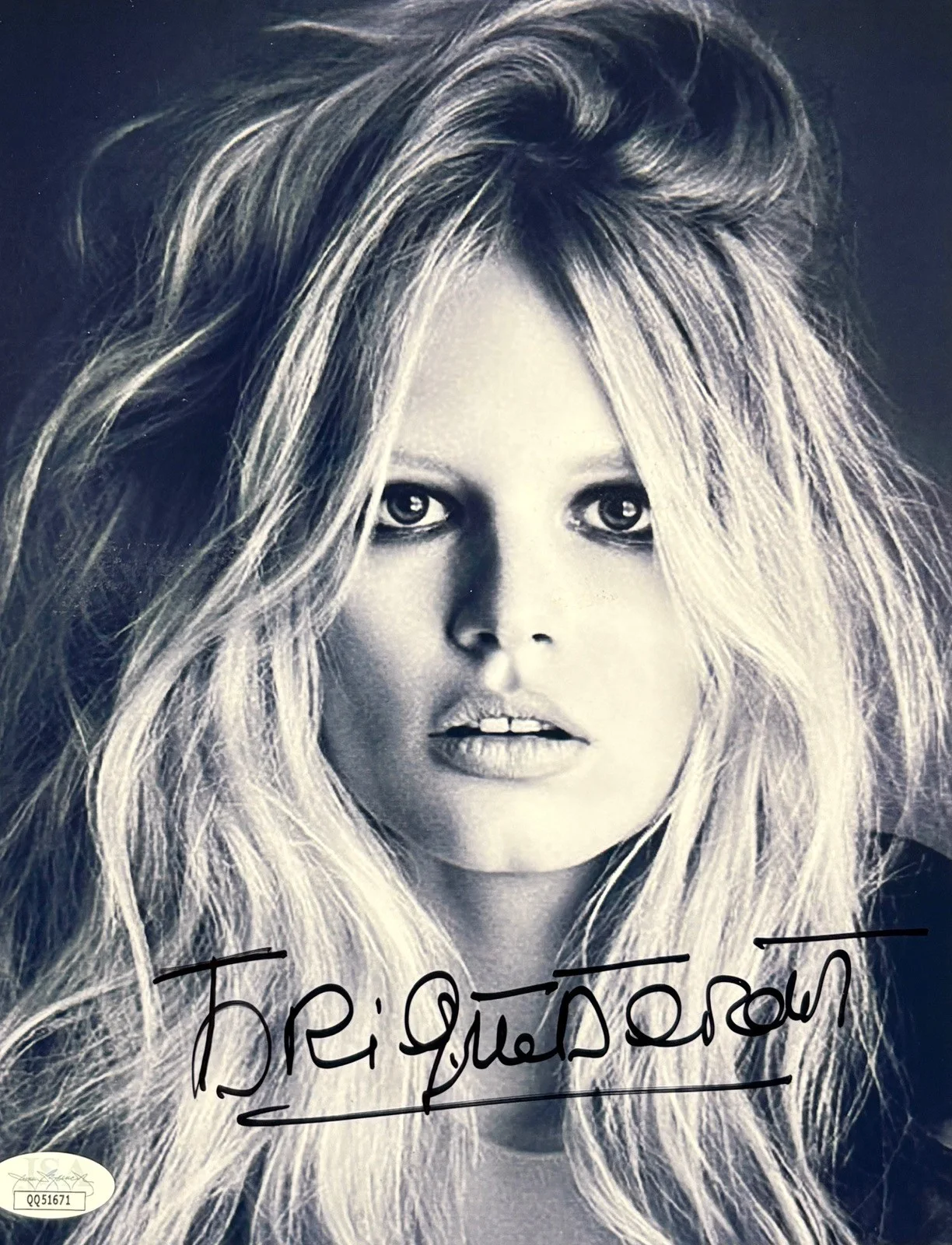 Brigitte Bardot — Brigitte Bardot Actress Signed 8x10 Photo - Certified Auto -James Spence JSA COA, image 2