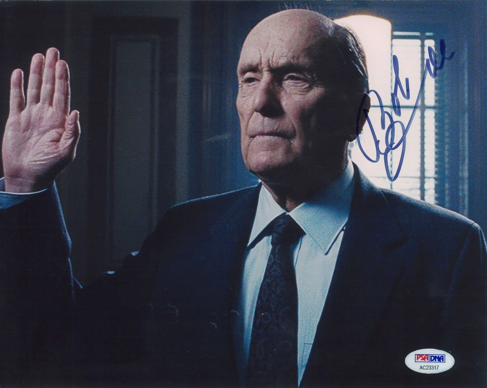 Robert Duvall — Robert Duvall Signed 2014 The Judge 8x10 Movie Photo - PSA/DNA Authenticated COA, image 3