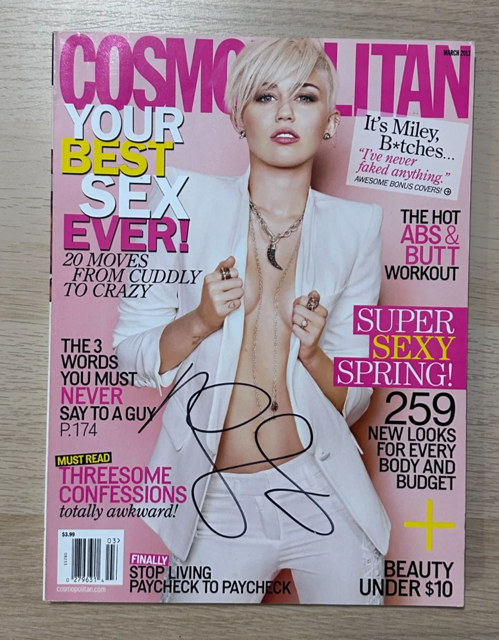 Miley Cyrus — Miley Cyrus signed Cosmo magazine Hannah Montana Bangerz Flowers Grammy, изображение 3