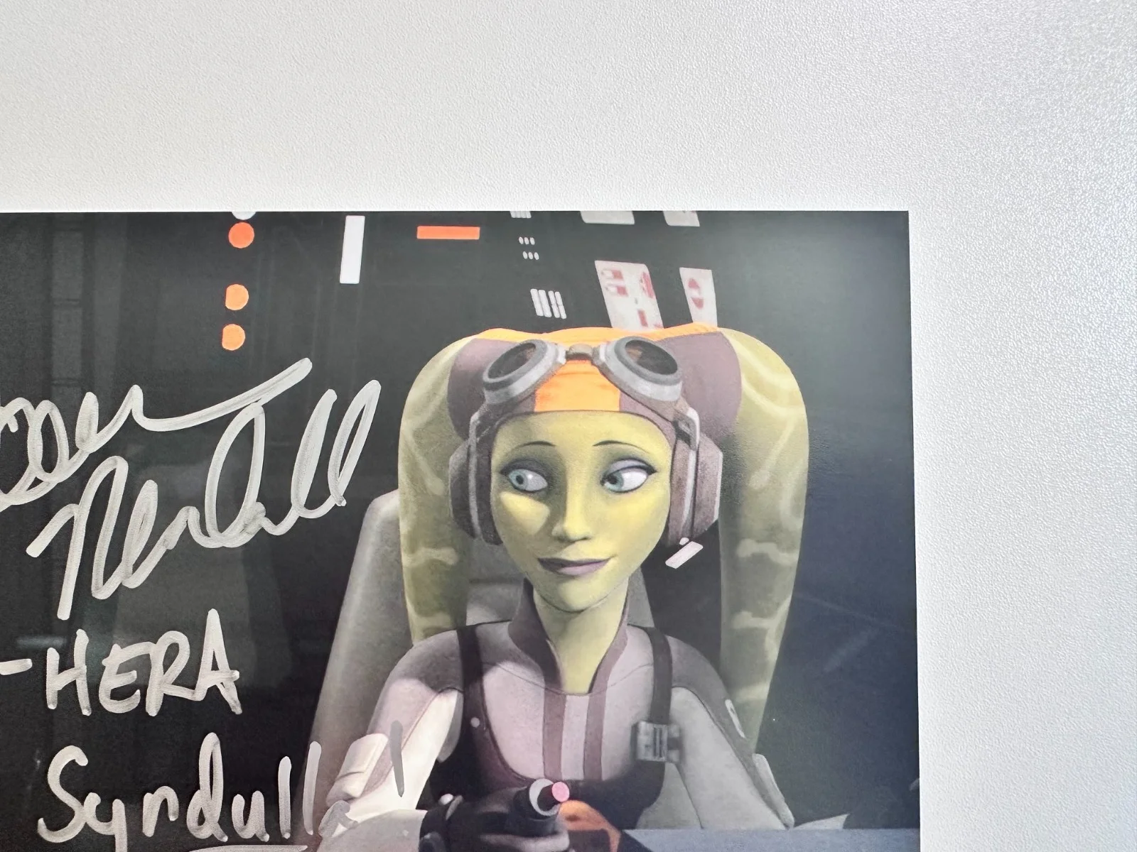 Vanessa Marshall — Vanessa Marshall Signed 8x10 Star Wars Rebels Hera Syndulla (Epilogue) Autograph, изображение 3