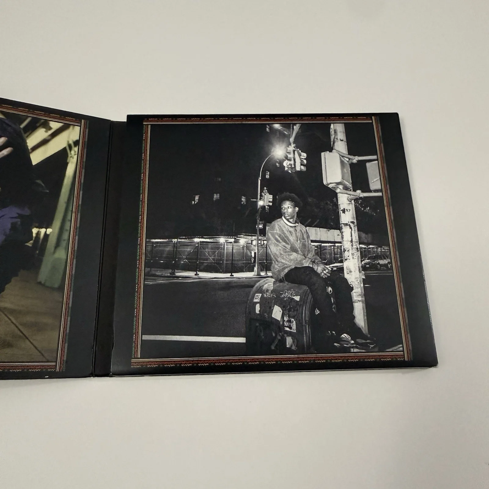 JOEY BADASS SIGNED B4.DA.$$ CD ALL AMERIKKAN BADA$$ JSA COA, изображение 3