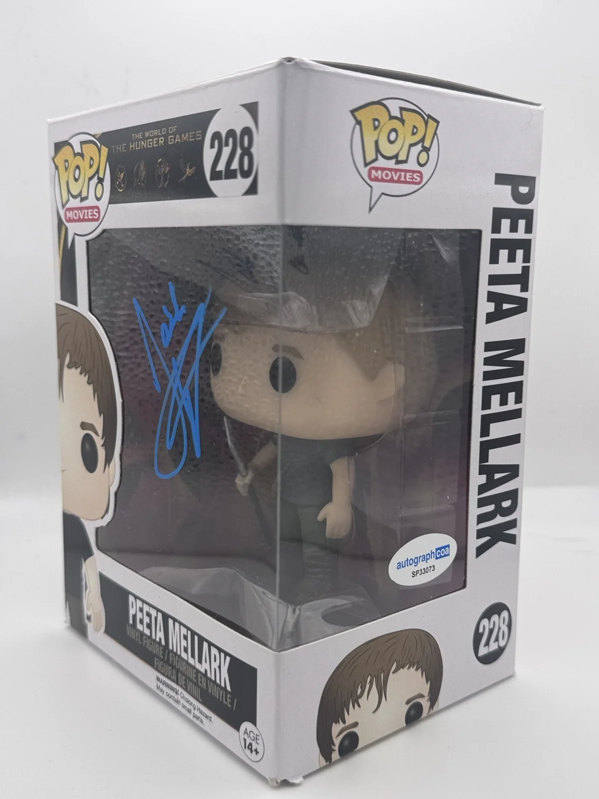 Josh Hutcherson — Josh Hutcherson "The Hunger Games" SIGNED 'Peeta Mellark' 228 Funko Pop C ACOA, изображение 2