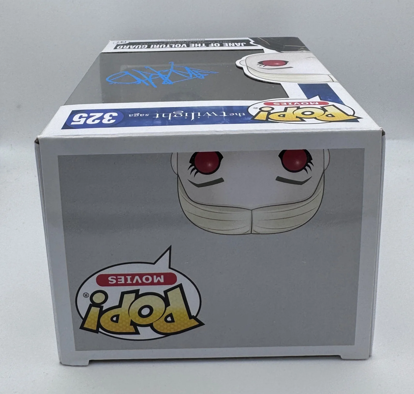 Dakota Fanning — Dakota Fanning "Twilight" SIGNED 'Jane of the Volturi Guard' 325 Funko Pop ACOA, изображение 3