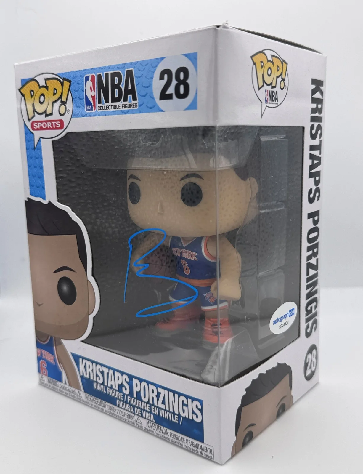 Kristaps Porzingis — Kristaps Porzingis AUTOGRAPH Signed New York Knicks NBA 28 Funko Pop Figure ACOA, изображение 2