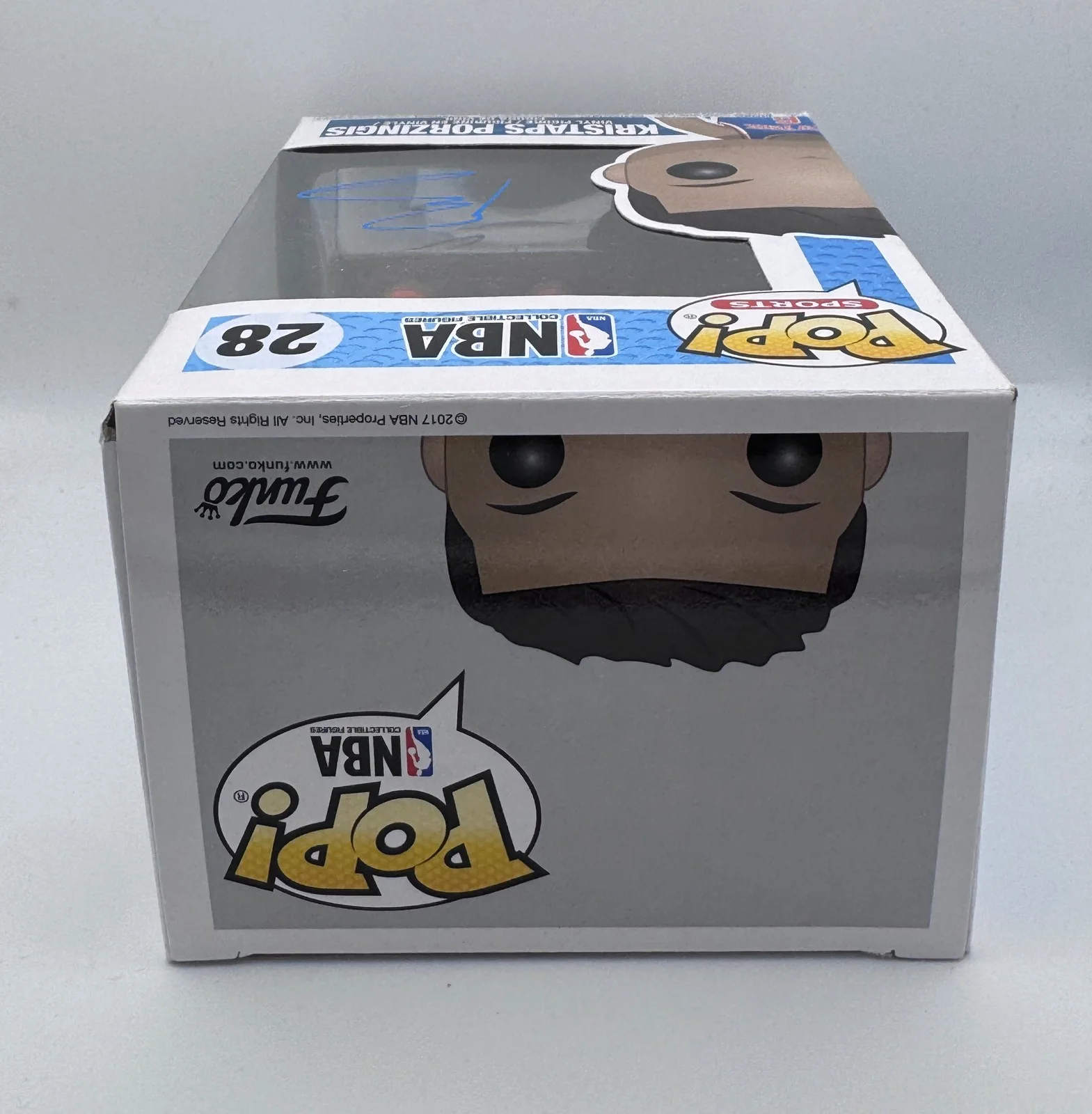 Kristaps Porzingis — Kristaps Porzingis AUTOGRAPH Signed New York Knicks NBA 28 Funko Pop Figure ACOA, изображение 3