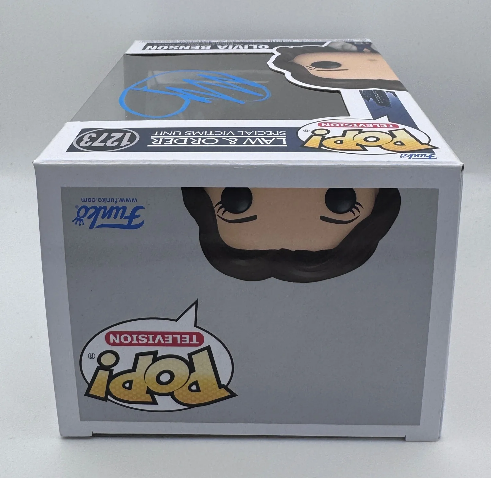 Mariska Hargitay — Mariska Hargitay "Law & Order: SVU" SIGNED 'Olivia Benson' 1273 Funko Pop B ACOA, изображение 3