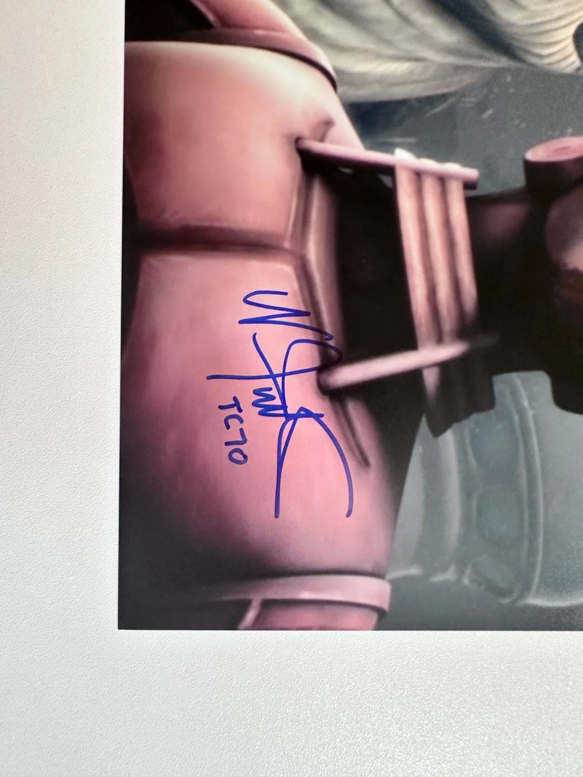 Nika Futterman — Nika Futterman Signed 8x10 Star Wars: The Clone Wars TC-70 Droid Autograph, изображение 4
