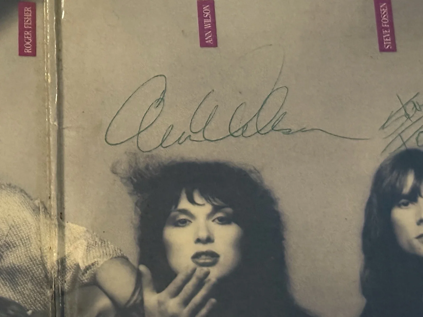 Authentic Autographed Heart Vinyl Record Album Dog & Butterfly, изображение 3