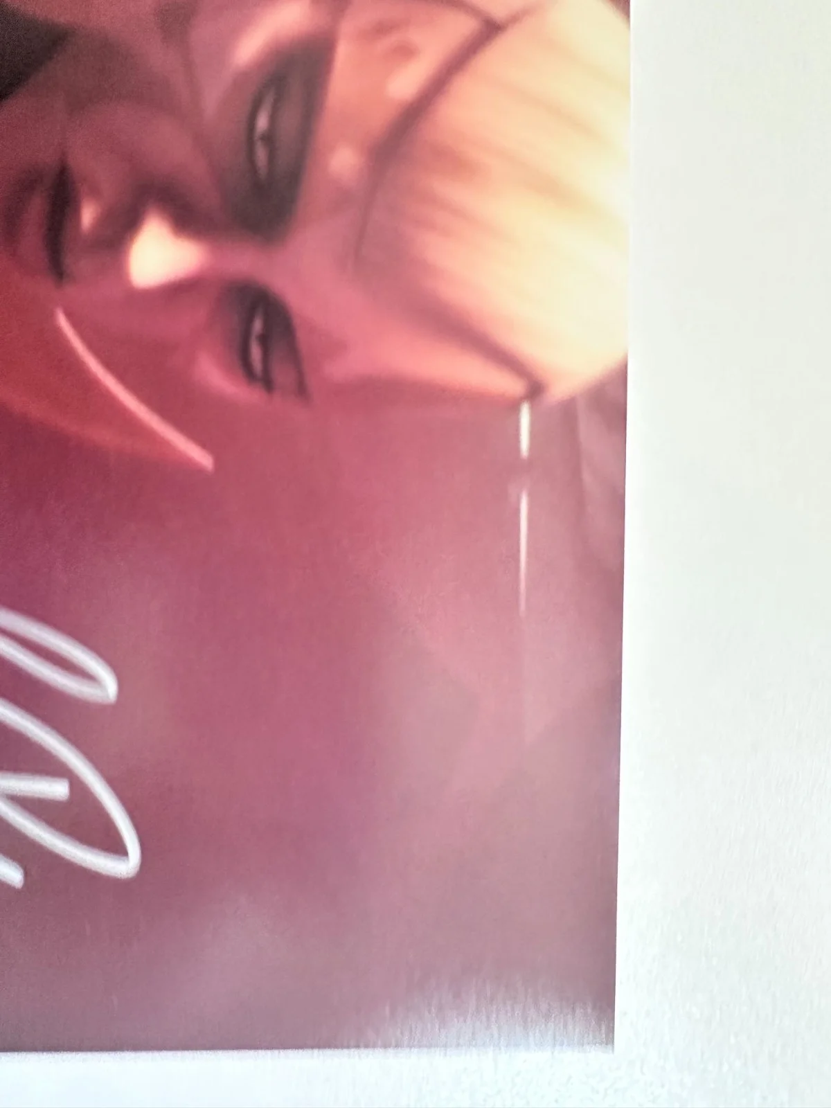 Cara Pifko — Cara Pifko Signed 8x10 Star Wars: The Clone Wars Naa'leth (Dathomir) Autograph, image 2