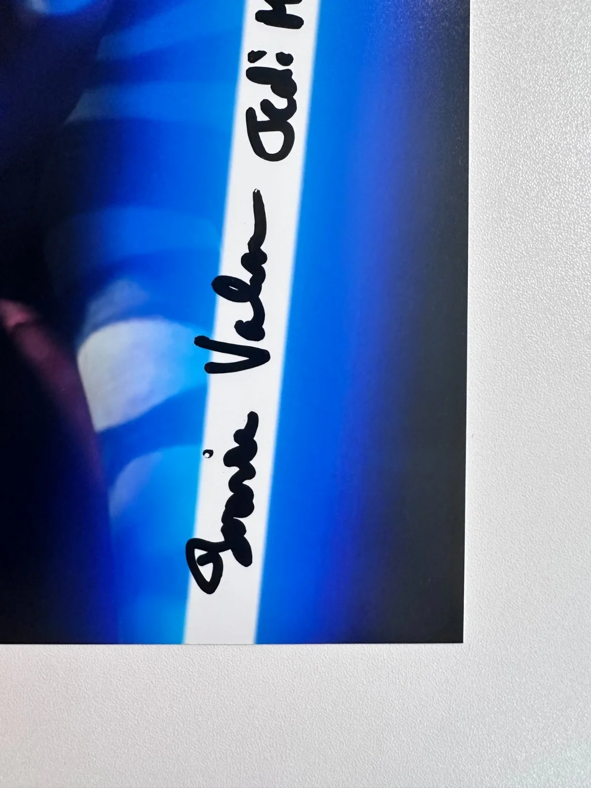 Tasia Valenza — Tasia Valenza Signed 8x10 Star Wars: The Clone Wars Jedi Shaak Ti Autograph, image 4