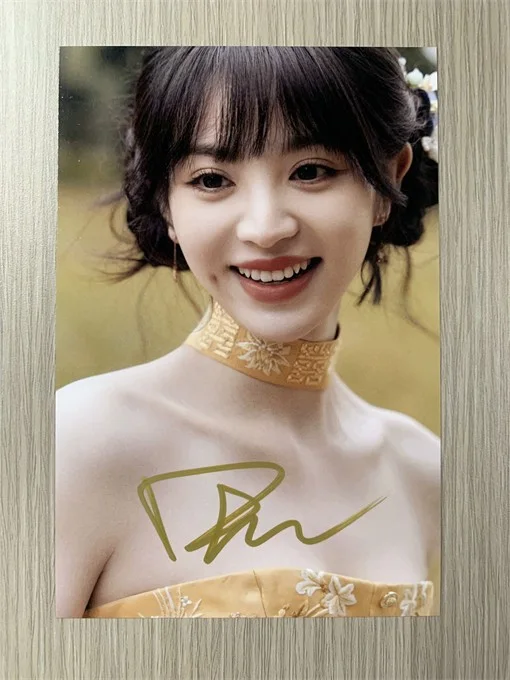 6" 田曦薇/ Vivian Hand Signed Autographed Photo Autographs Collection Original, image 2