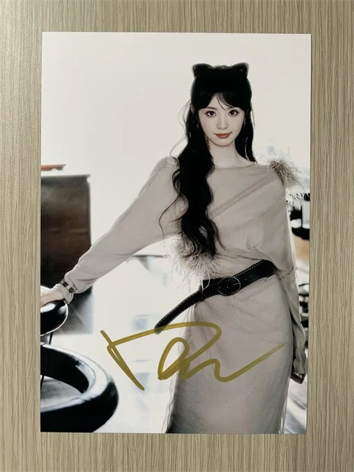6" 田曦薇/ Vivian Hand Signed Autographed Photo Autographs Collection Original, image 3