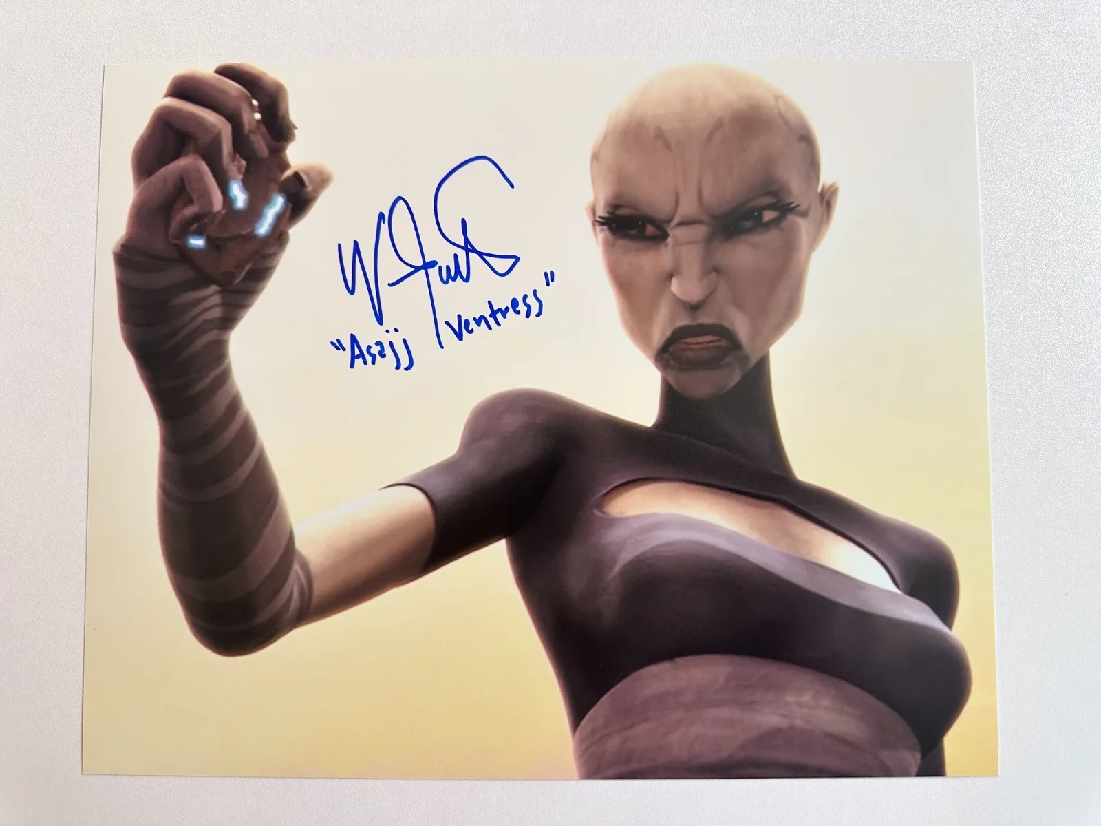 Nika Futterman — Nika Futterman Signed 8x10 Star Wars: The Clone Wars Asajj Ventress Autograph