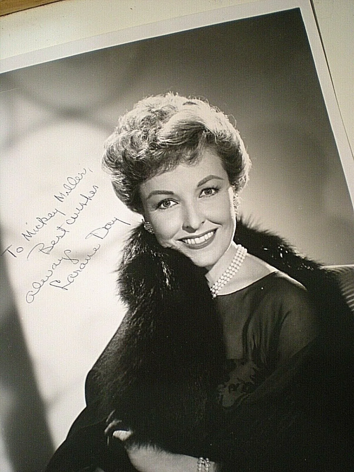 LARAINE DAY — SIGNED PHOTO LARAINE DAY -BEAUTIFUL - IN MR LUCKY - VINTAGE - DECEASED CERT BAS, image 3
