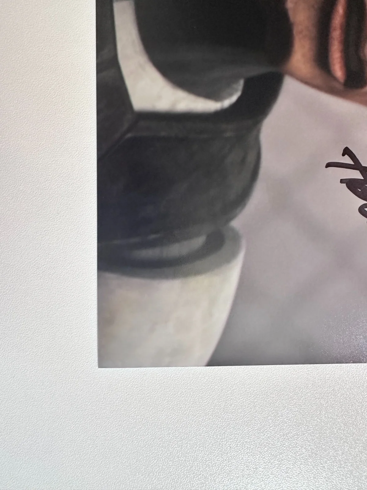 Dee Bradley Baker — Dee Bradley Baker Signed 8x10 Star Wars: The Bad Batch Clone Howzer Autograph, image 2