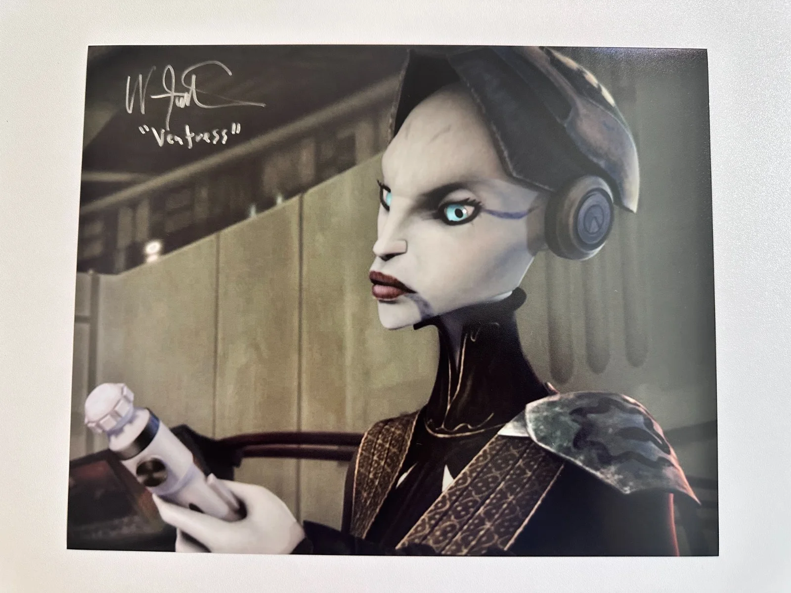 Nika Futterman — Nika Futterman Signed 8x10 Star Wars: The Clone Wars Asajj Ventress Autograph