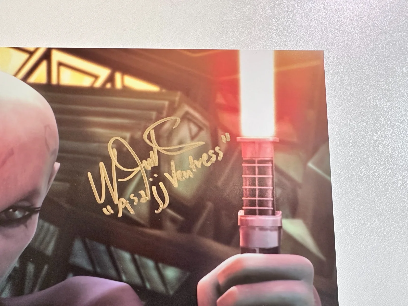 Nika Futterman — Nika Futterman Signed TOPPS 8x10 Star Wars: The Clone Wars Ventress Autograph, image 3