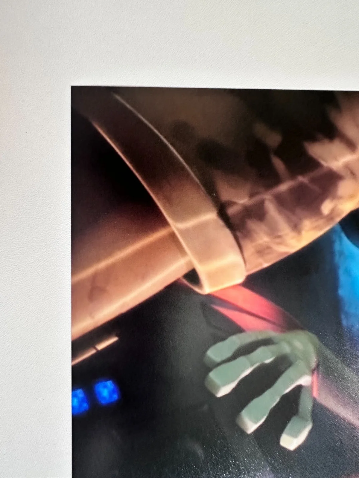 Cara Pifko — Cara Pifko Signed 8x10 Star Wars: The Clone Wars Orphne (with R2-D2) Autograph, изображение 5